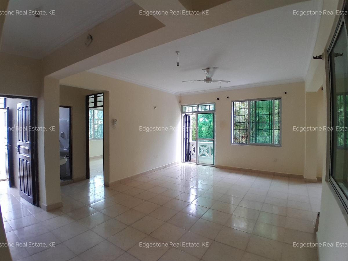 3 Bed Apartment with En Suite in Nyali Area - 17