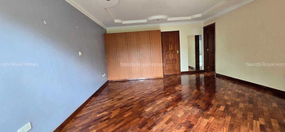 4 Bed Townhouse with En Suite at Lavington Road - 10