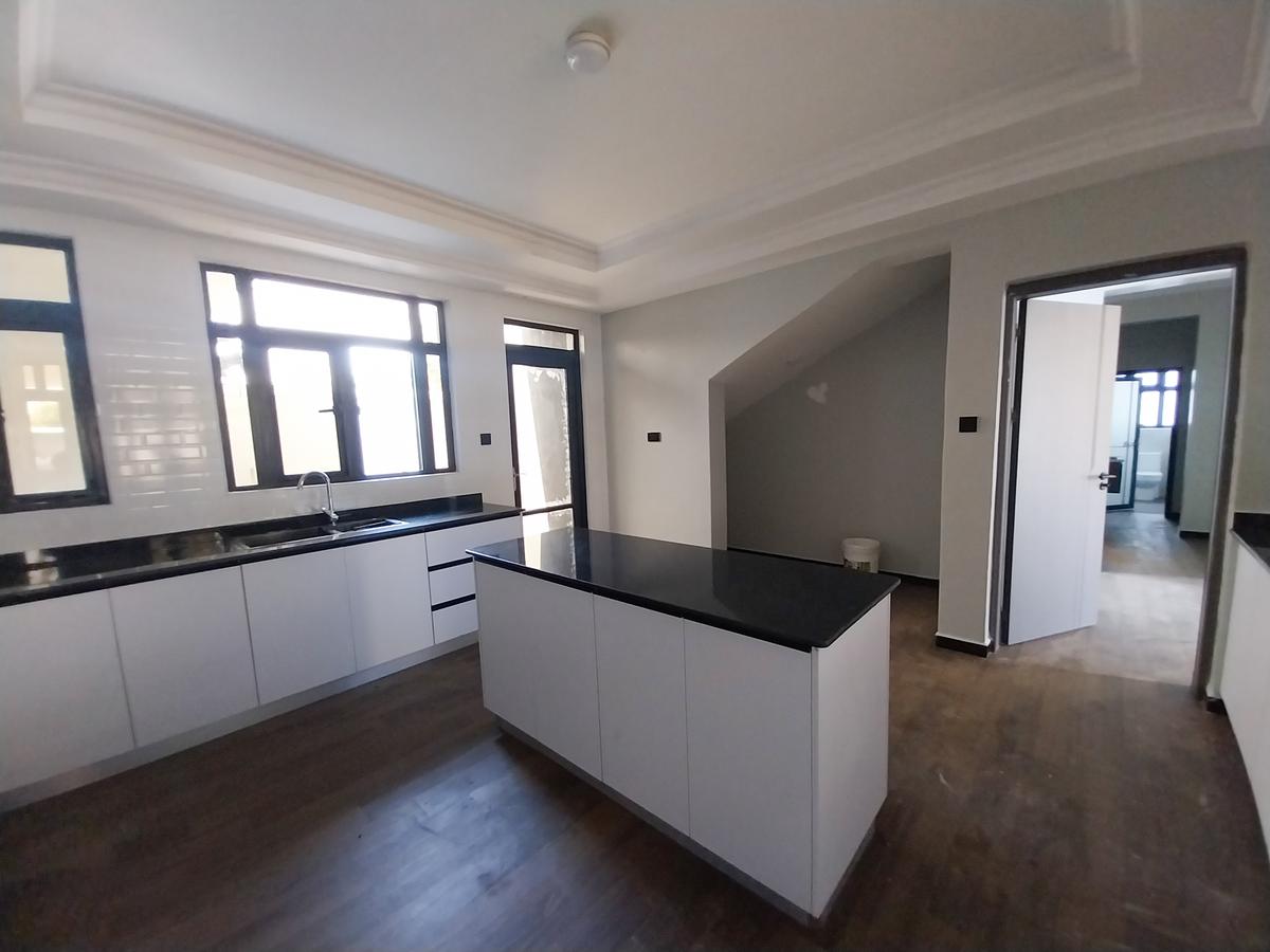 4 Bed House with Staff Quarters at Mugutha Ruiru - 9
