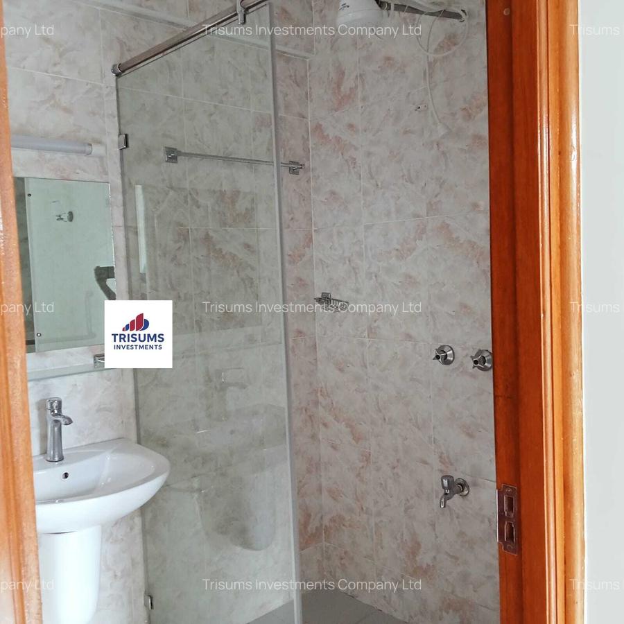 2 Bed Apartment with En Suite in Brookside - 15