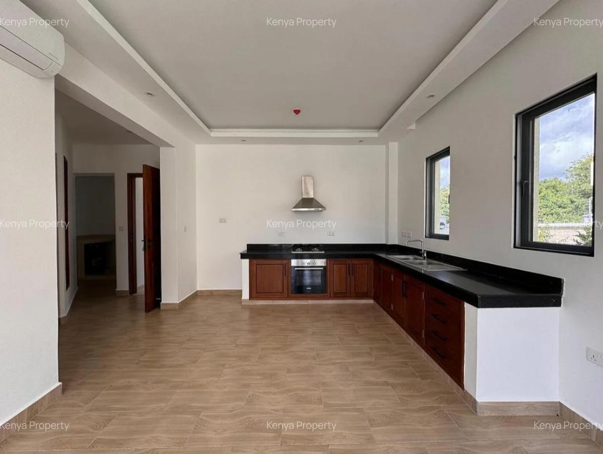 2 Bed Apartment with En Suite at Diani Beach Road - 13