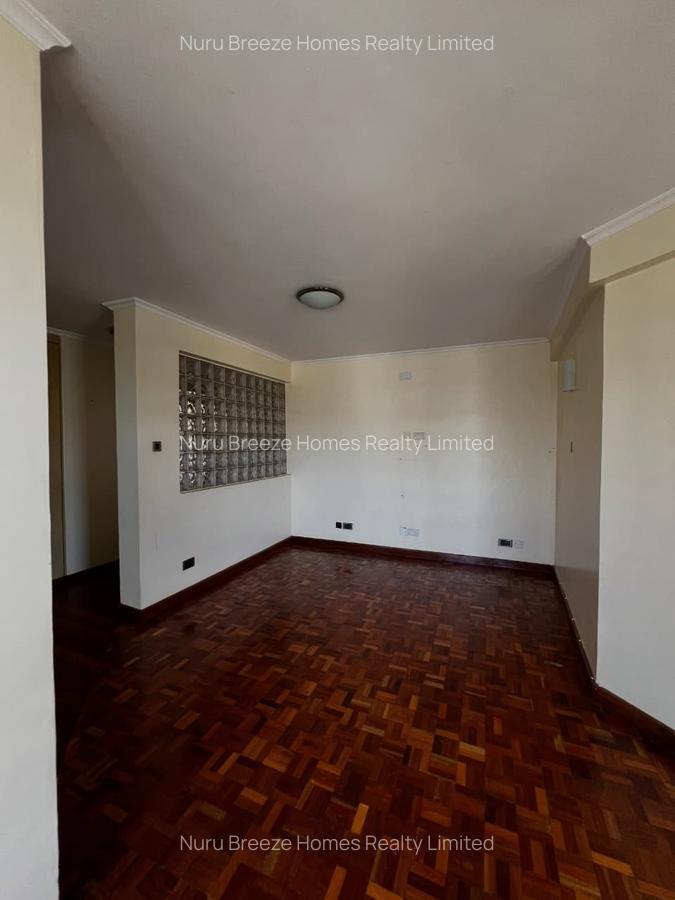 5 Bed Townhouse with En Suite in Lavington - 15