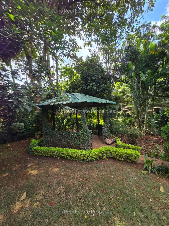 5 Bed Townhouse with En Suite in Runda - 6