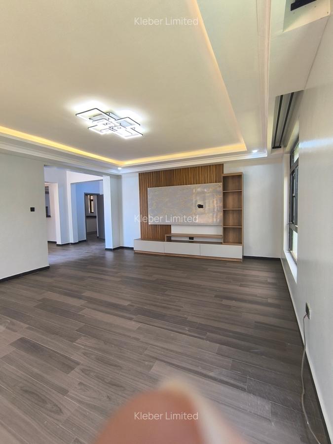 5 Bed House with En Suite in Ruiru - 3