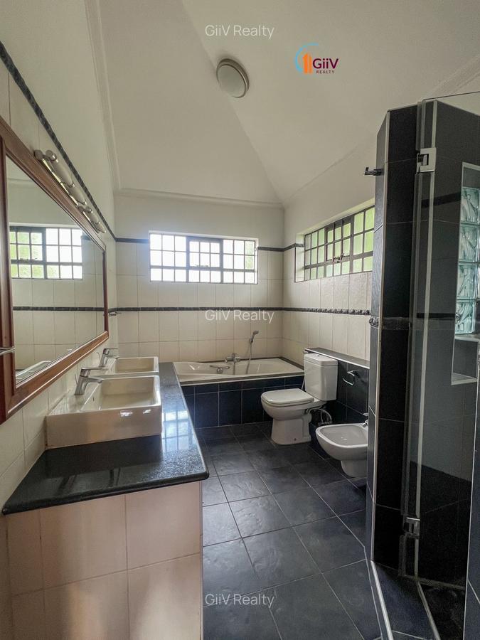 4 Bed Townhouse with Staff Quarters in Spring Valley - 10