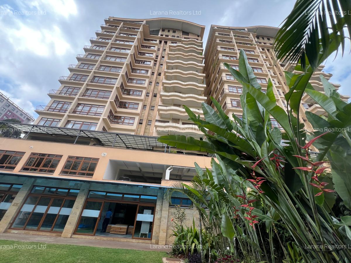 4 Bed Apartment with En Suite at General Mathenge - 16