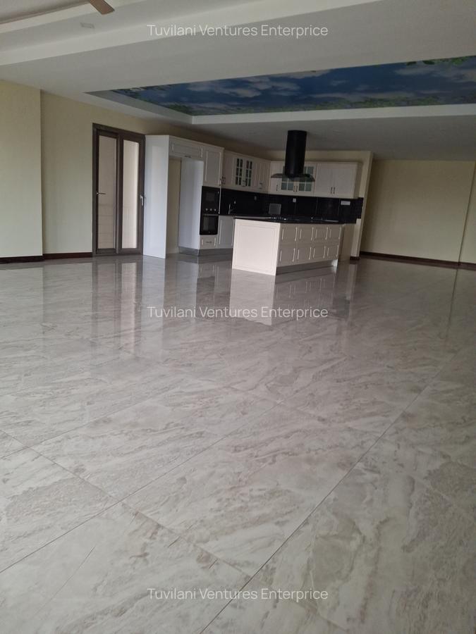 Serviced 3 Bed Apartment with En Suite at Nyali Mombasa - 15