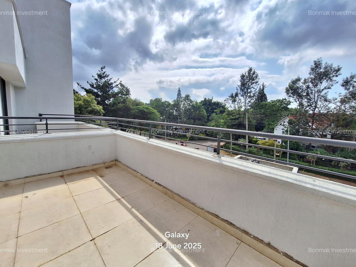 5 Bed Townhouse with En Suite at Convent Drive - 9