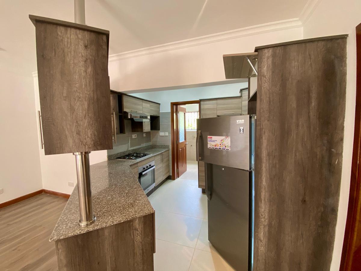 2 Bed Apartment with En Suite in Kilimani - 7