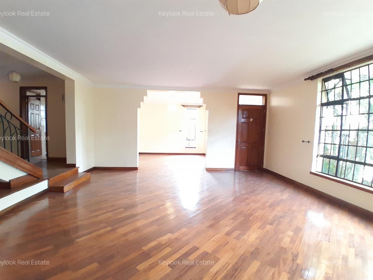 4 Bed Townhouse with En Suite at Lavington Green - 12