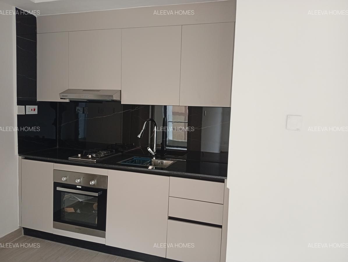 1 Bed Apartment with Swimming Pool in Kilimani - 4