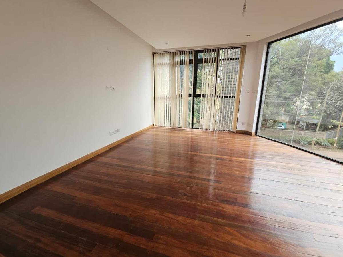 4 Bed Apartment with En Suite in General Mathenge - 7