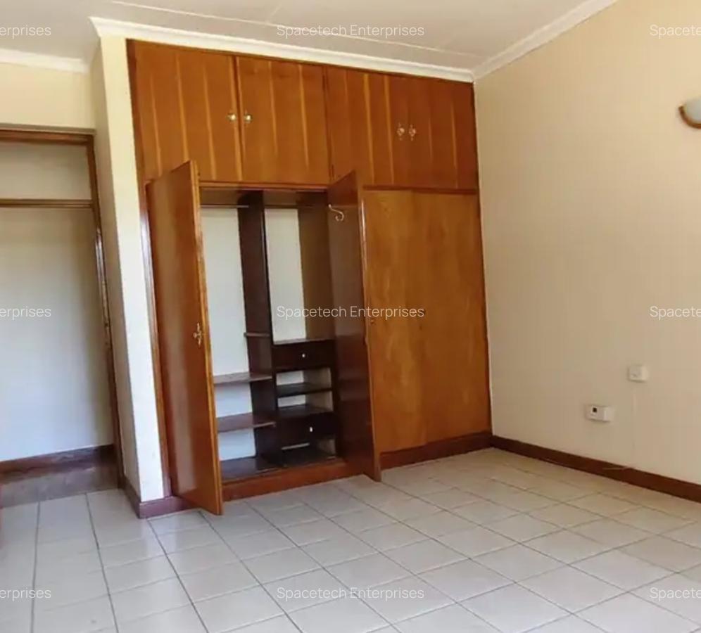 4 Bed House with En Suite in Thigiri - 8