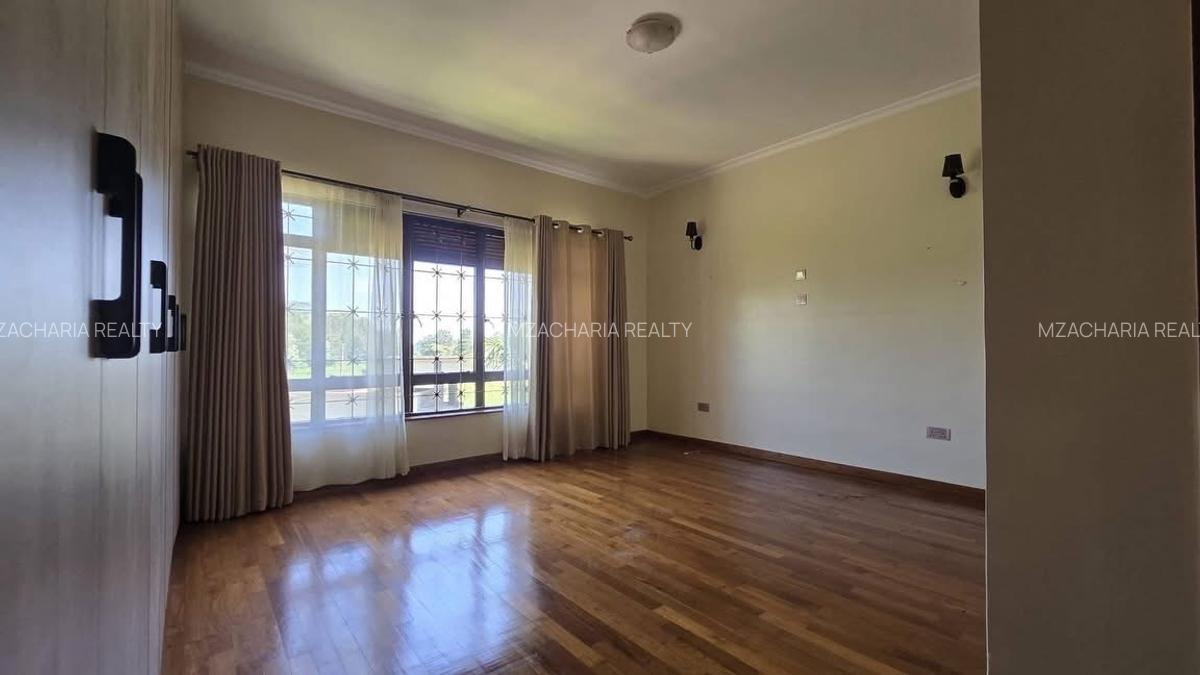 5 Bed Villa in Runda - 9