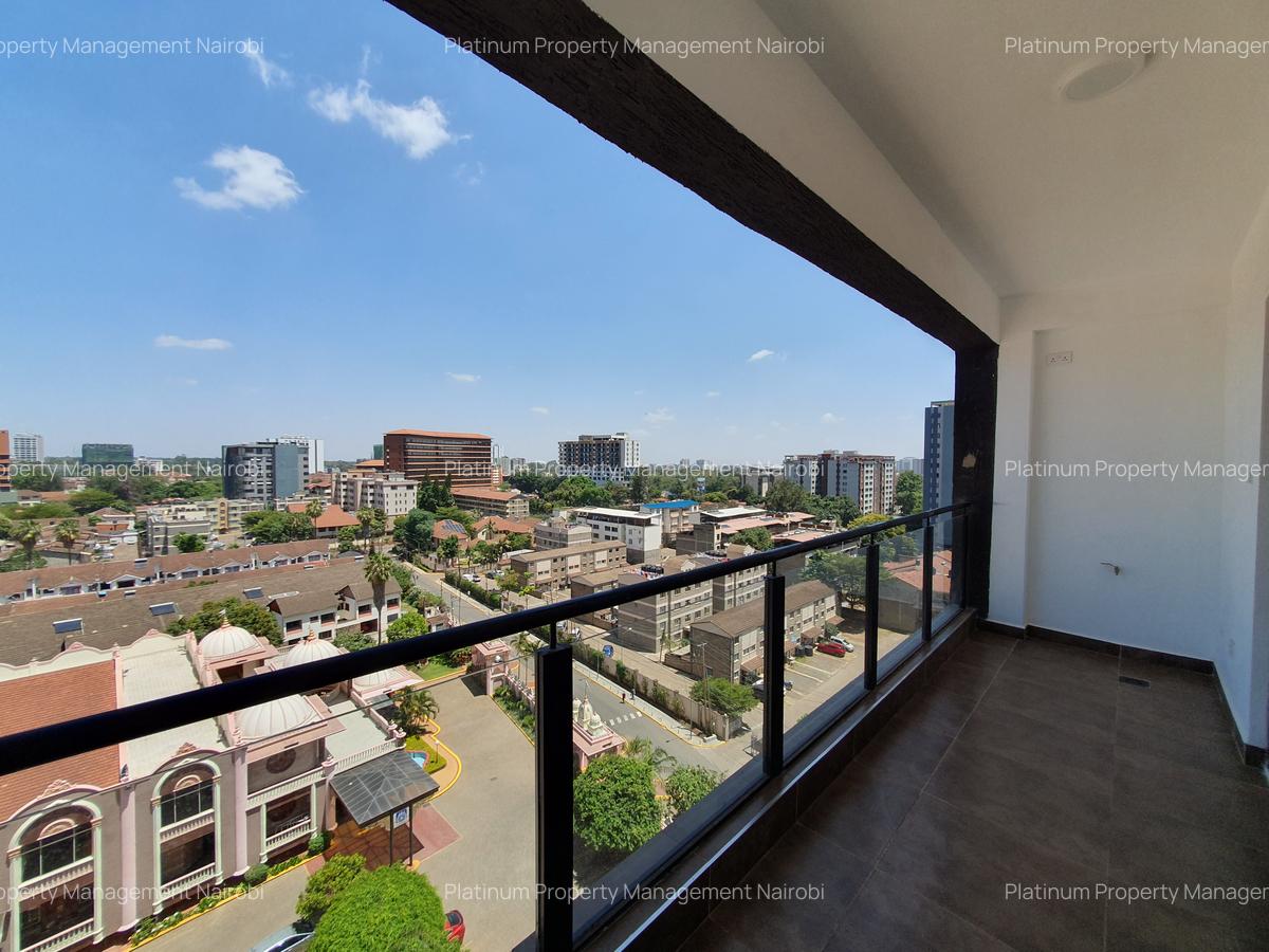 4 Bed Apartment with En Suite at 2Nd Parklands Avenue - 2