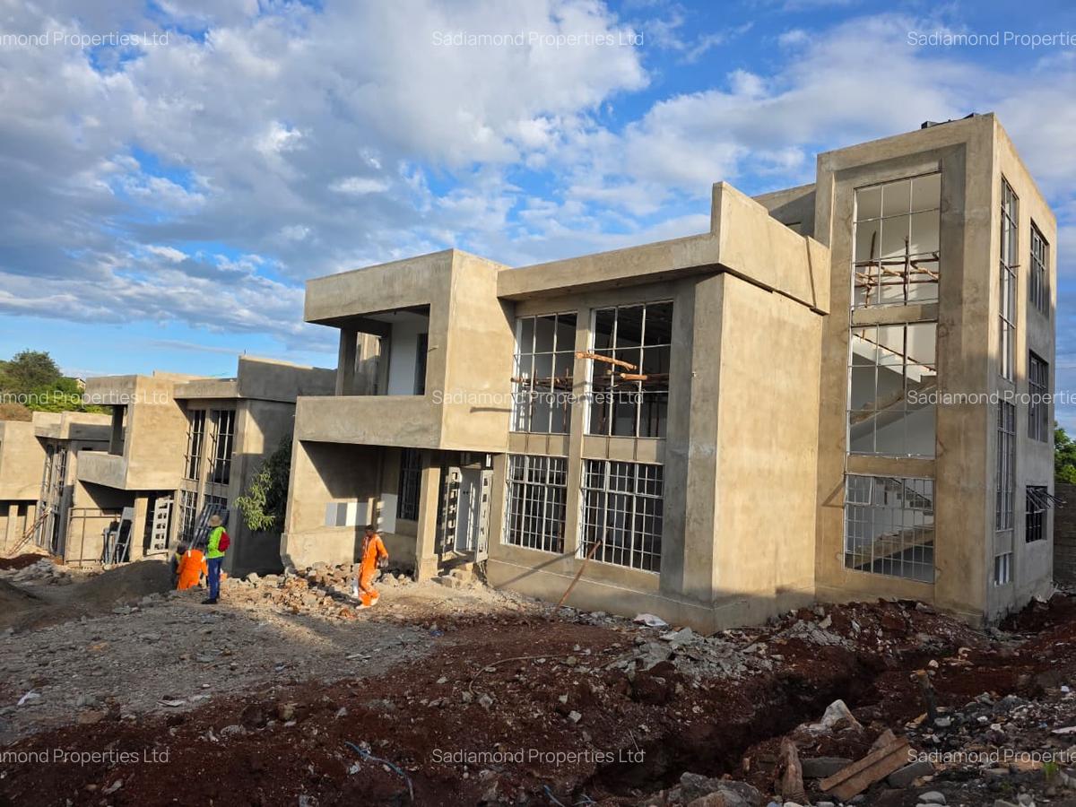 5 Bed Townhouse with En Suite at Mugutha - 9