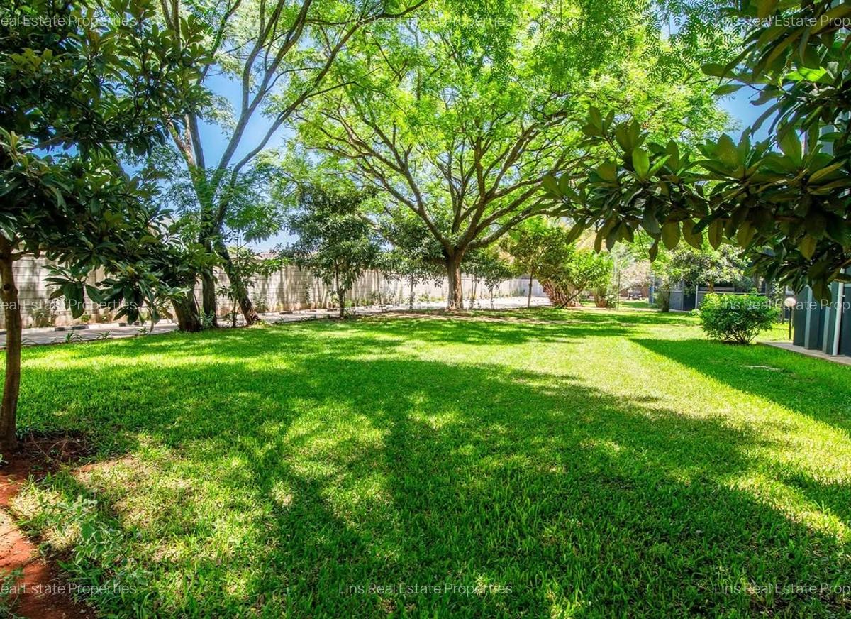 Serviced 3 Bed Apartment with En Suite in Kilimani - 3