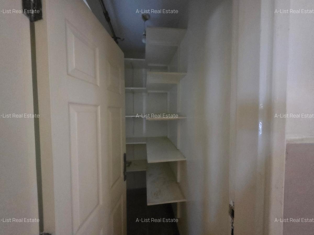 4 Bed Villa with En Suite at Red Hill - 9