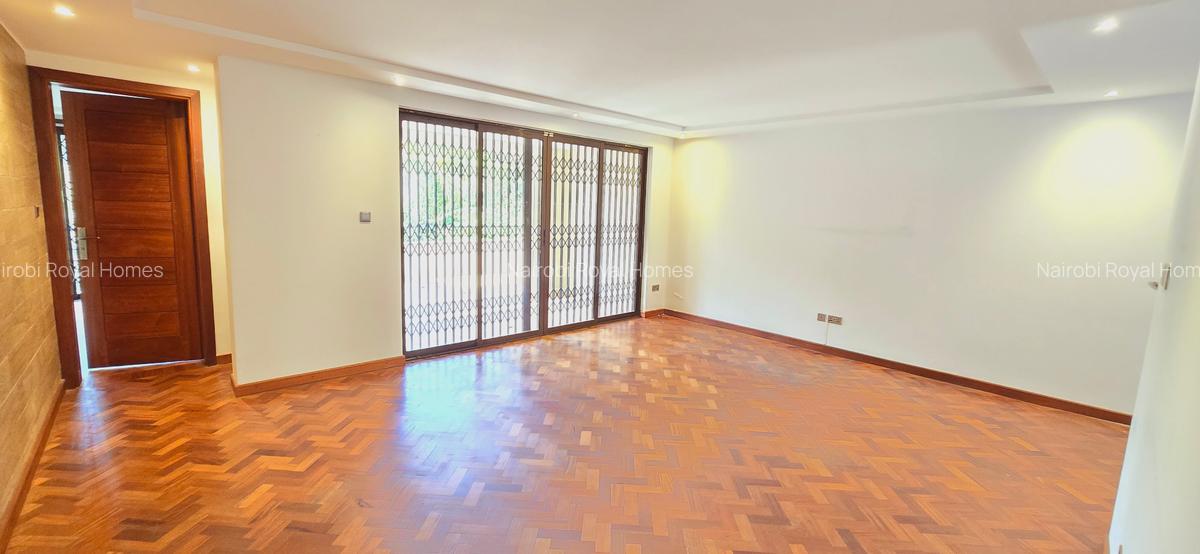 5 Bed Townhouse with En Suite at Mzima Springs - 15