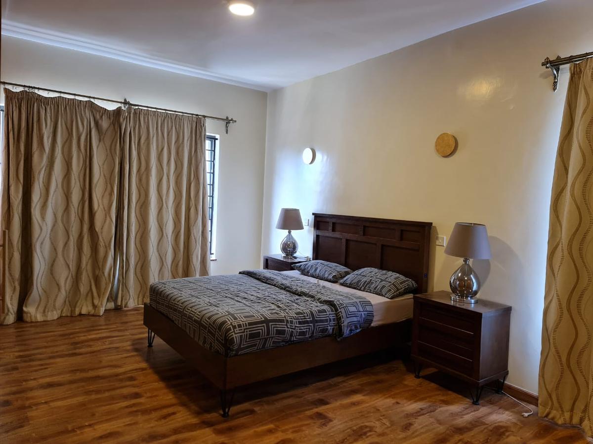 Serviced 2 Bed Apartment with En Suite at Raphta Road - 6