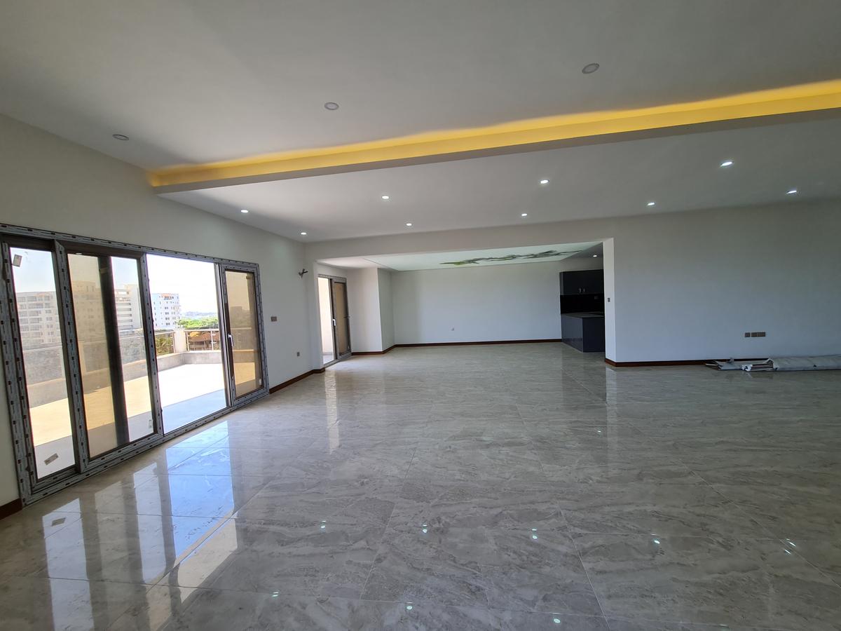 4 Bed Apartment with En Suite in Nyali Area - 3