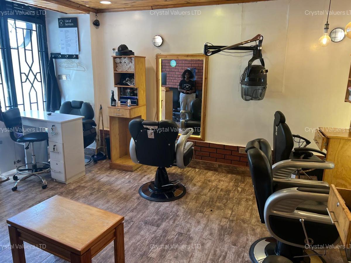 Commercial Property with Service Charge Included in Kilimani - 6