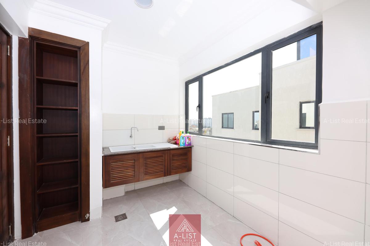 5 Bed Apartment with En Suite at Nyando Road - 17