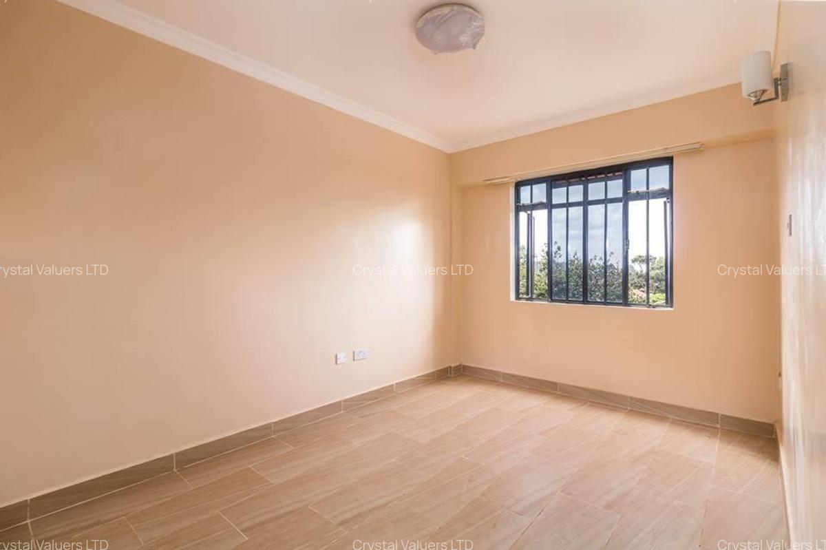 2 Bed Apartment with En Suite in Naivasha Road - 4