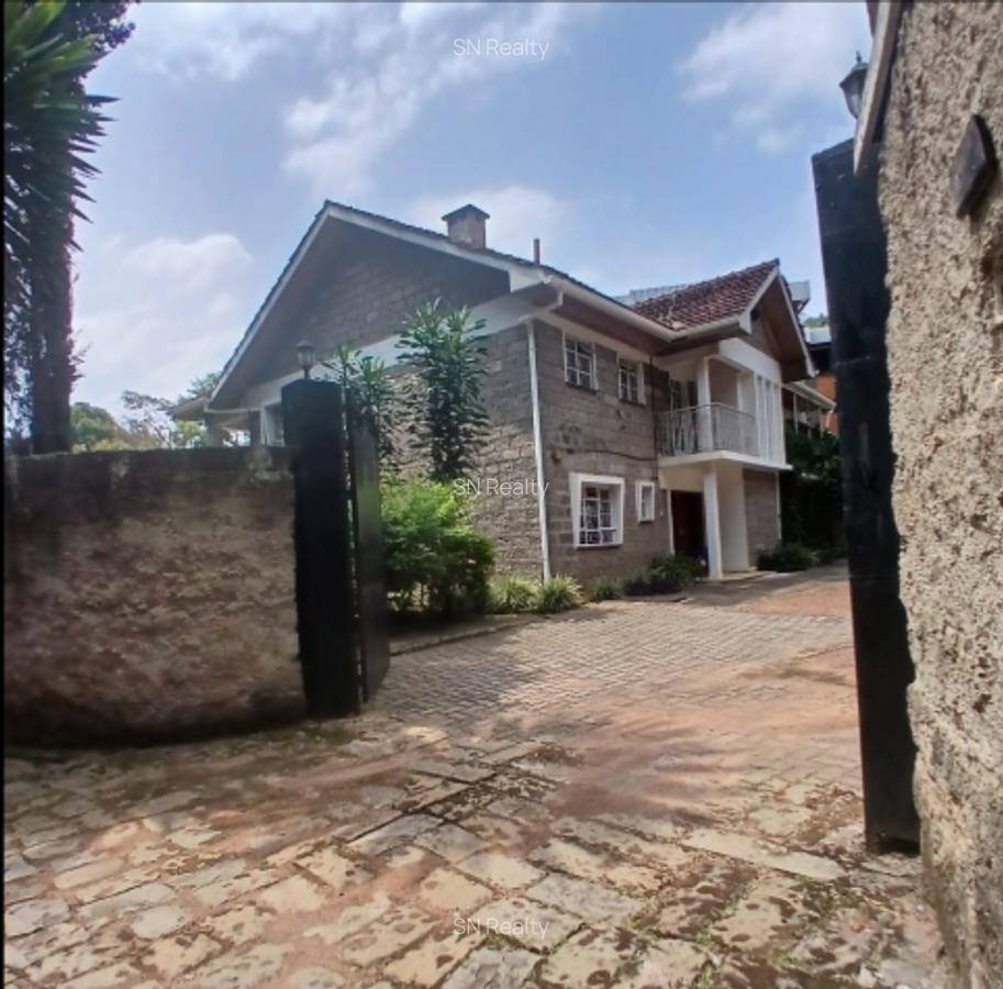 5 Bed Villa with En Suite at Mandera Road - 2