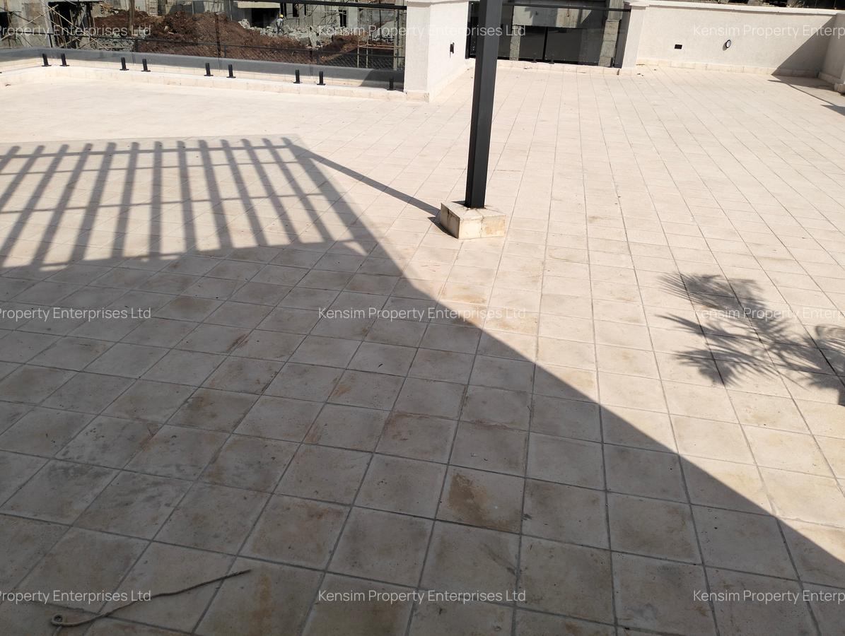 4 Bed Townhouse with En Suite in Loresho - 15