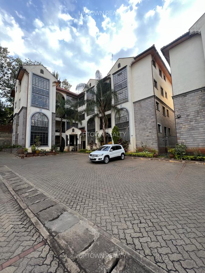 3 Bed Apartment with En Suite at Lavington - 1