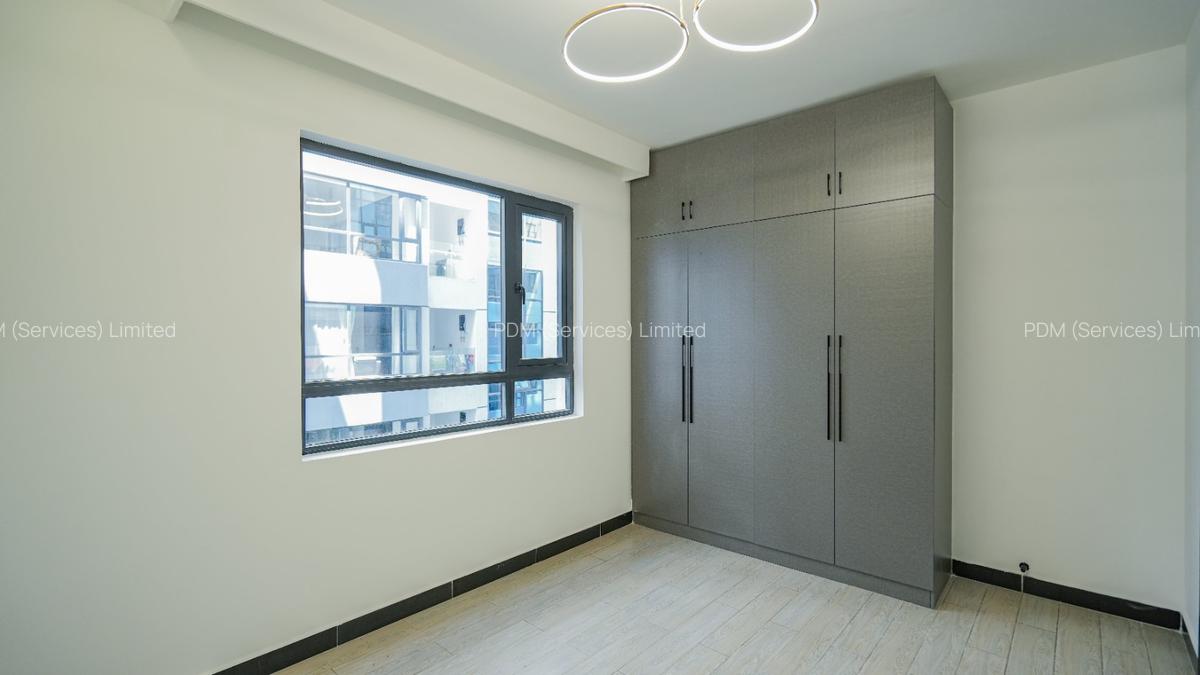 2 Bed Apartment with En Suite in Lavington - 12