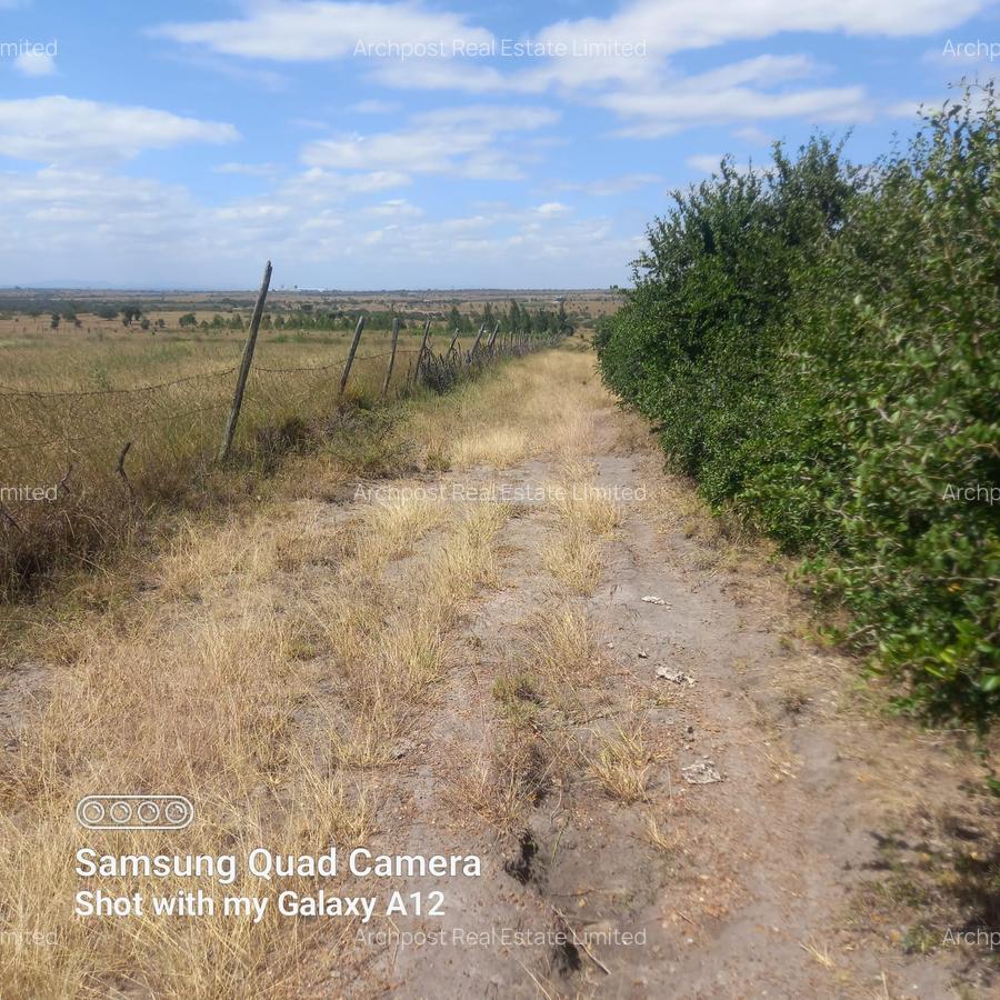23 ac Land in Isinya - 2