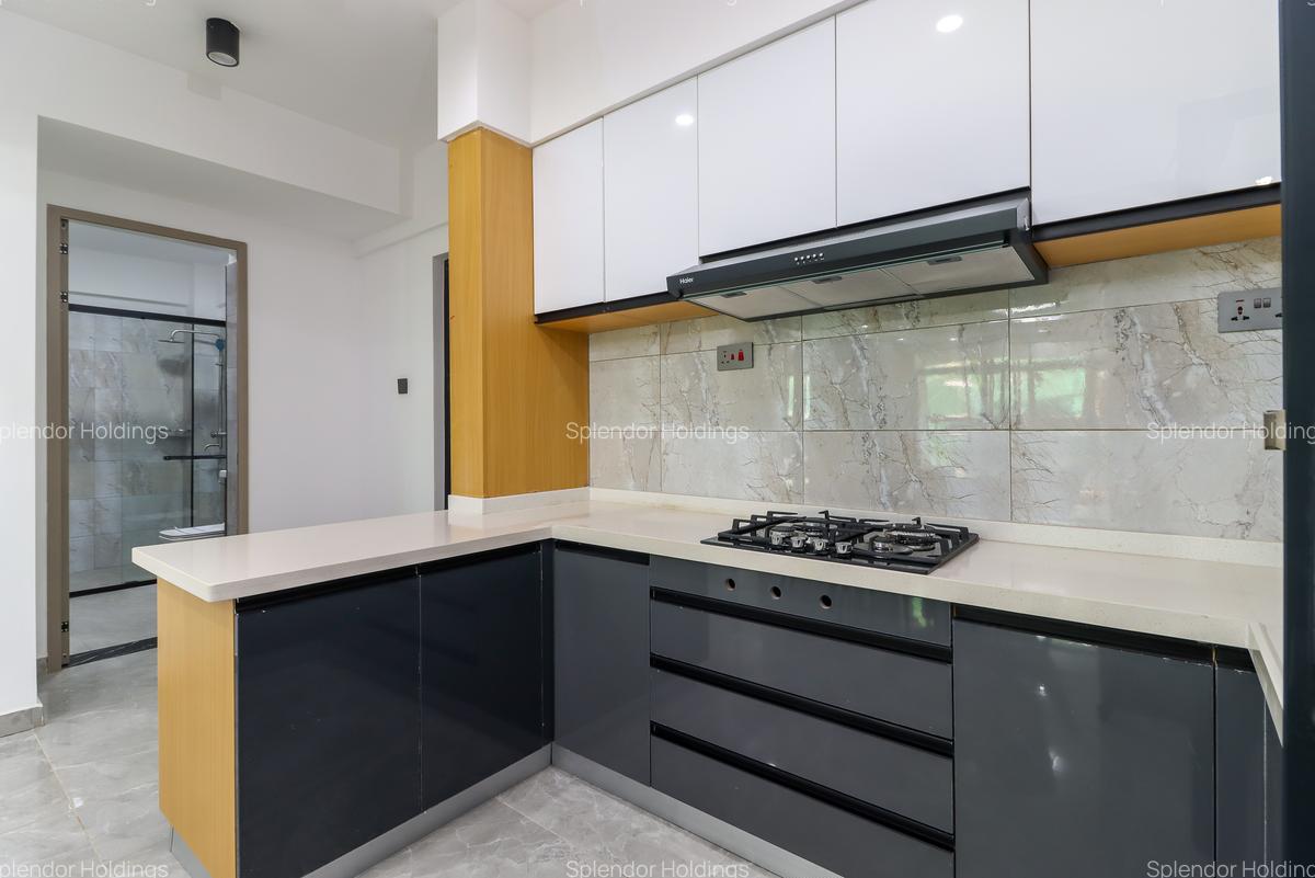 3 Bed Apartment with En Suite in Lavington - 10