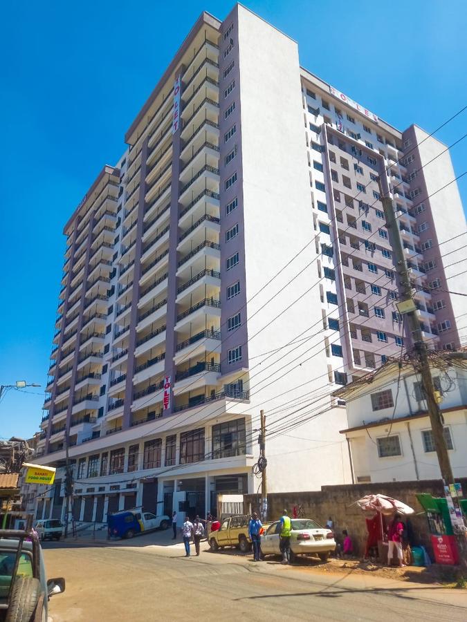 2 bed apartment with en suite at ngara road