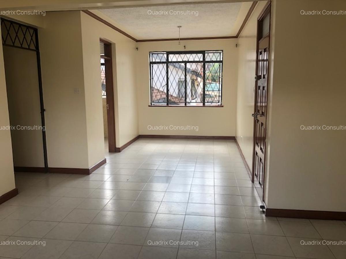 Serviced 2 Bed Apartment with En Suite at Argwings Kodheck Road - 1