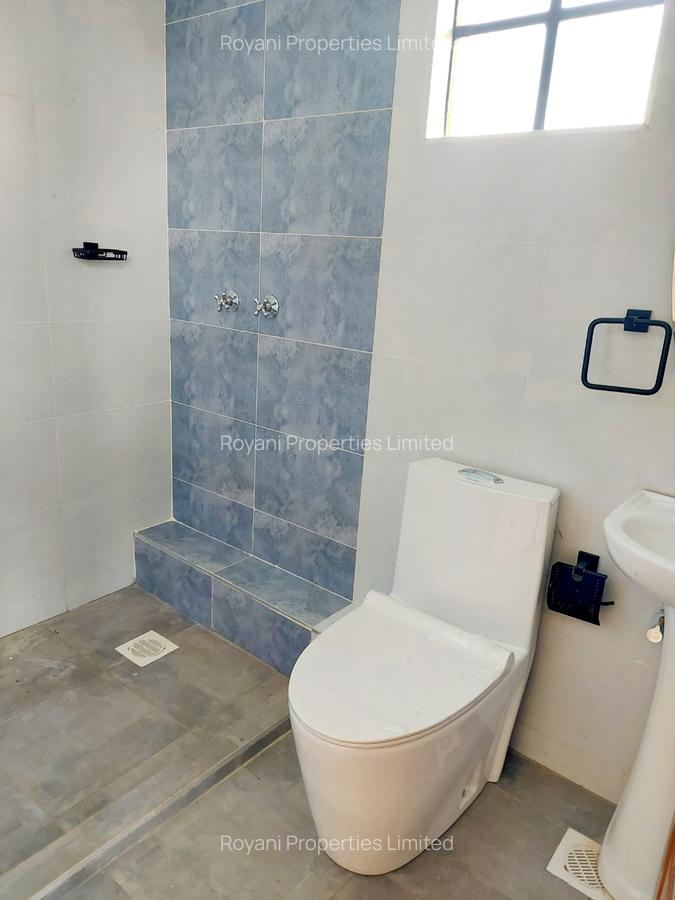 3 Bed Villa with En Suite at Fourways Junction - 15