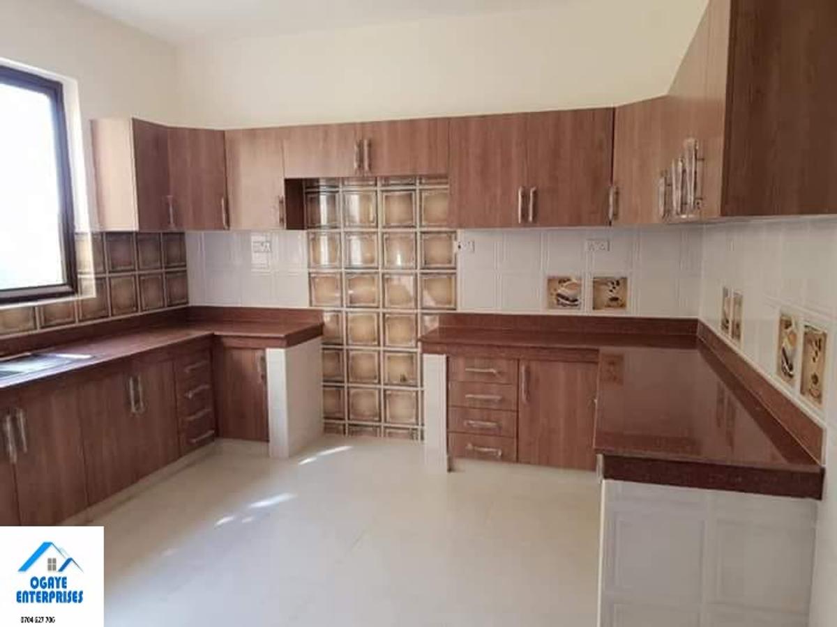 3 Bed Apartment with En Suite at Simba Road - 6