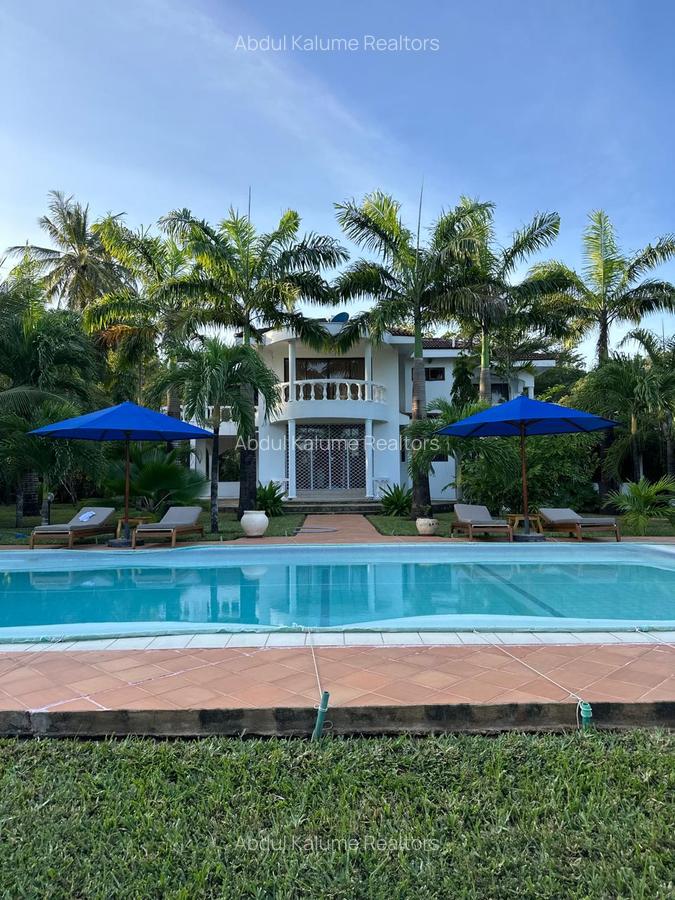 3 Bed Villa with En Suite at Mtwapa Creek - 2