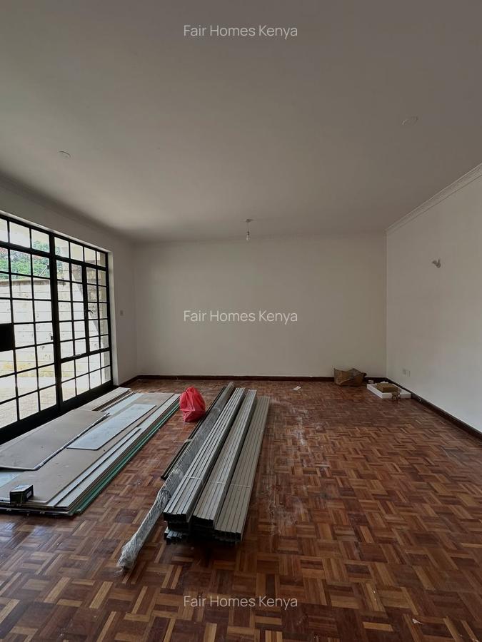 4 Bed Townhouse with En Suite at James Gichuru - 2