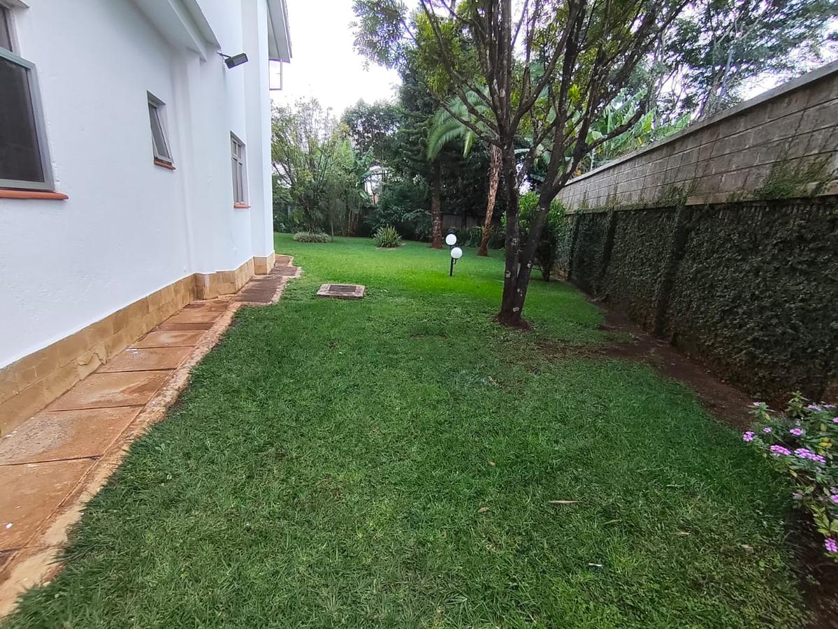 5 Bed House with Swimming Pool in Runda - 9
