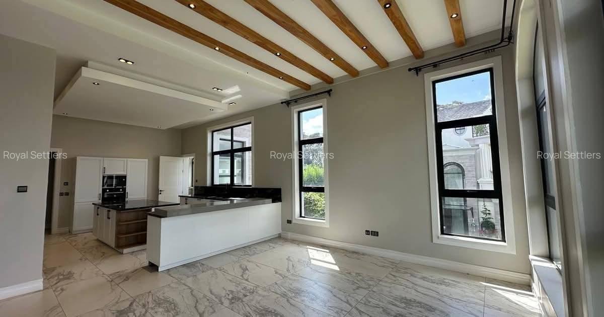 5 Bed Townhouse with En Suite at Loresho Ridge - 7