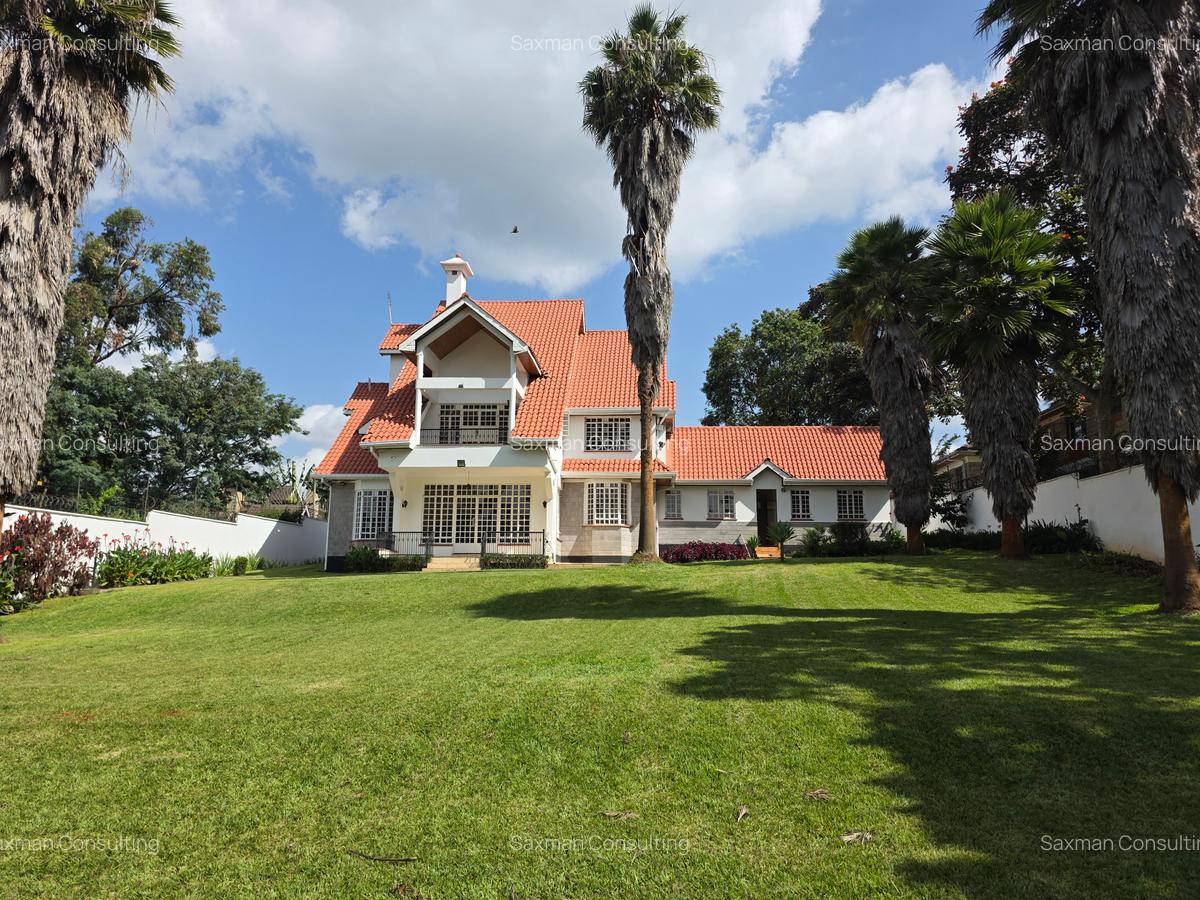 5 Bed Villa with En Suite in Runda - 1