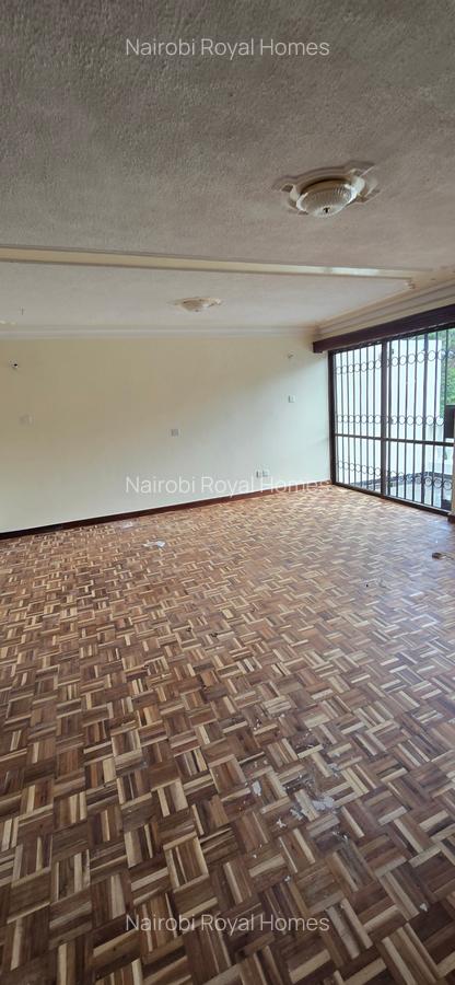 4 Bed Townhouse with En Suite at Lavington Green - 17