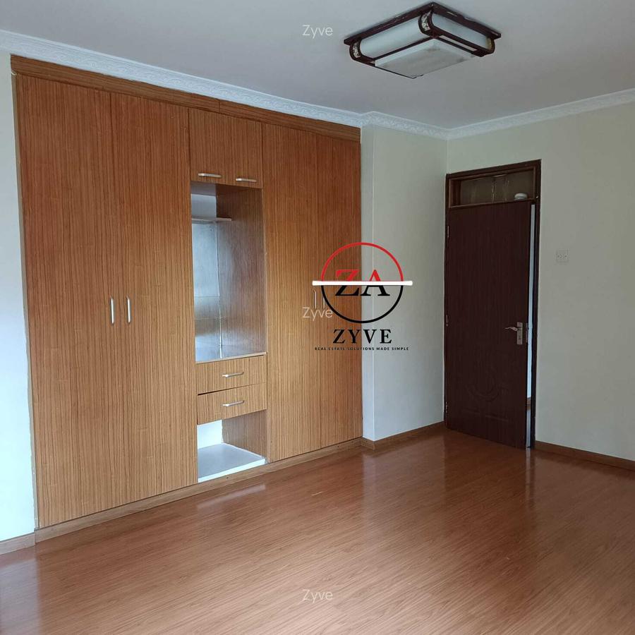 5 Bed House with En Suite at Runda - 12
