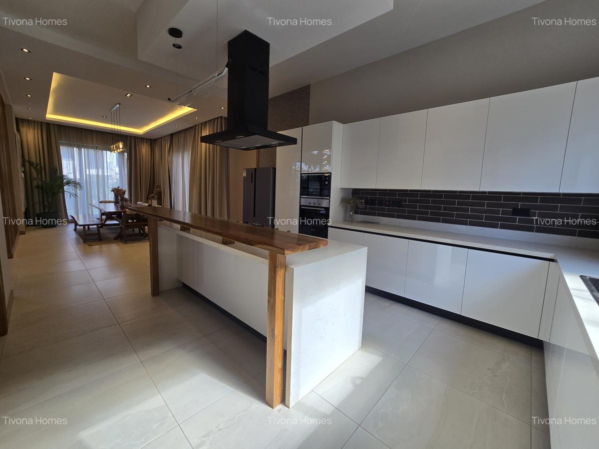 5 Bed Townhouse with En Suite in Loresho - 14