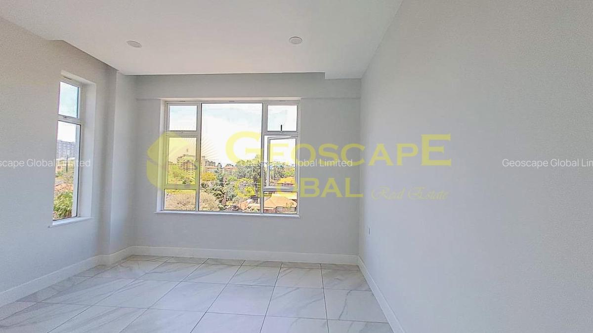 2 Bed Apartment with En Suite in Westlands Area - 5