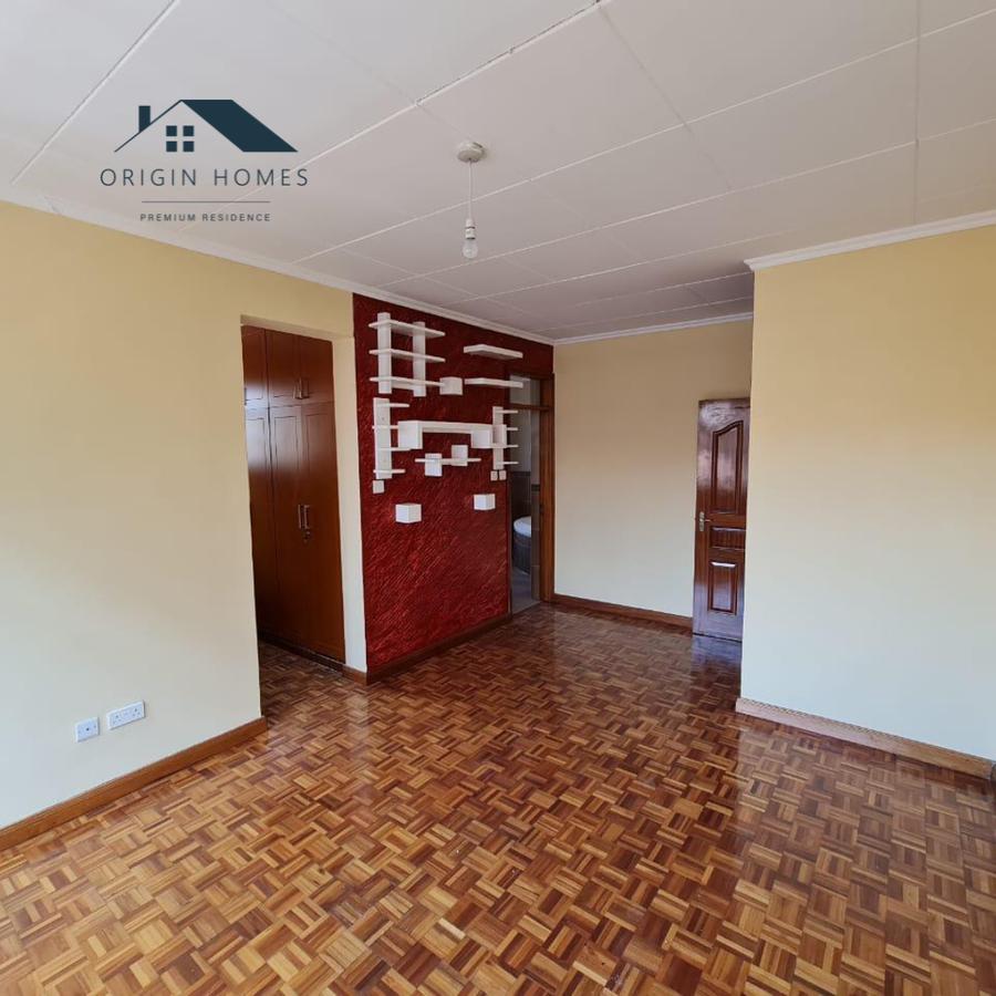 2 Bed Apartment with En Suite at Lavington - 6