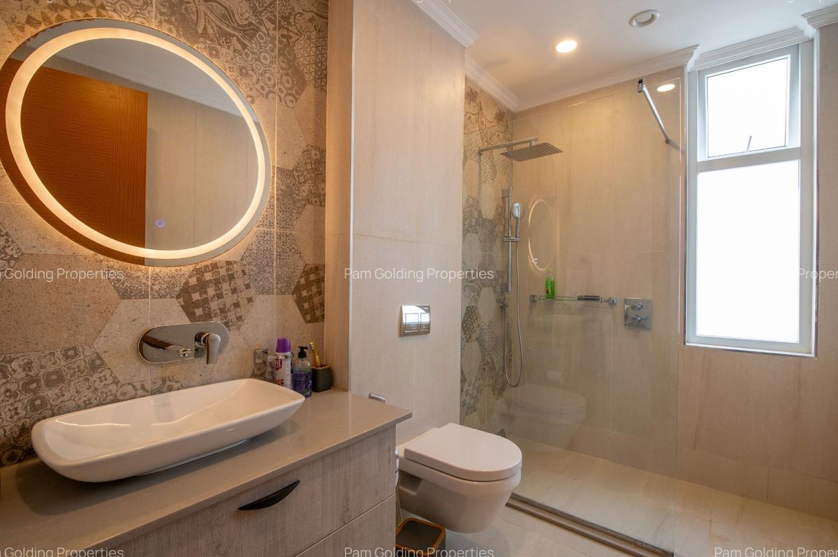 2 Bed Apartment with En Suite in Parklands - 13