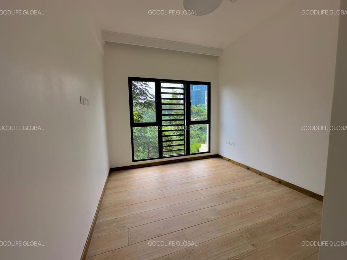 2 Bed Apartment with En Suite at Rosslyn - 20